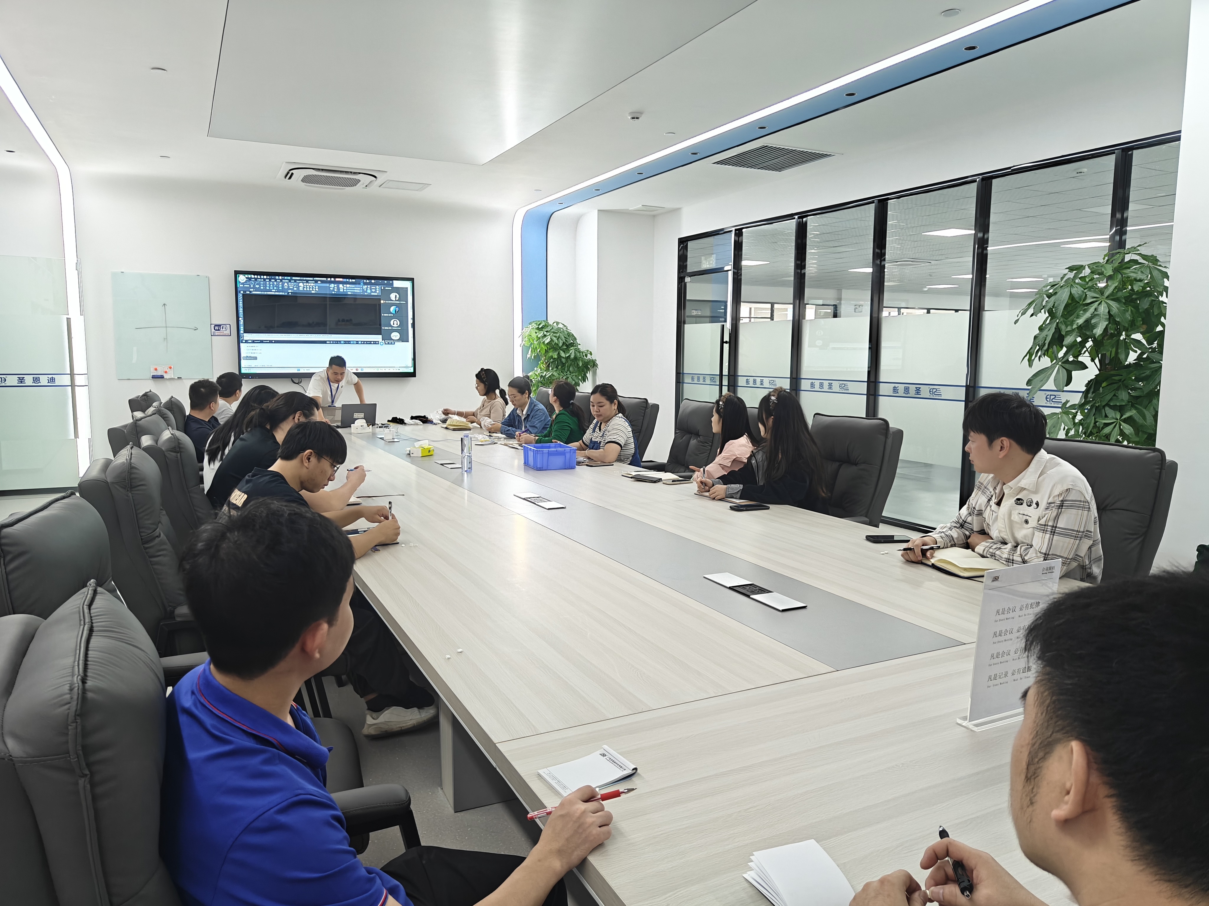 微信圖片_20251115123608_85_92.jpg 微信圖片_20251115123608_85_92.jpg